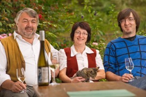 Weingut und Heuriger Familie Pomaßl